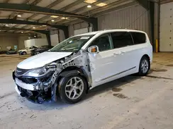 2C4RC1EG4JR111751 2018 CHRYSLER PACIFICA