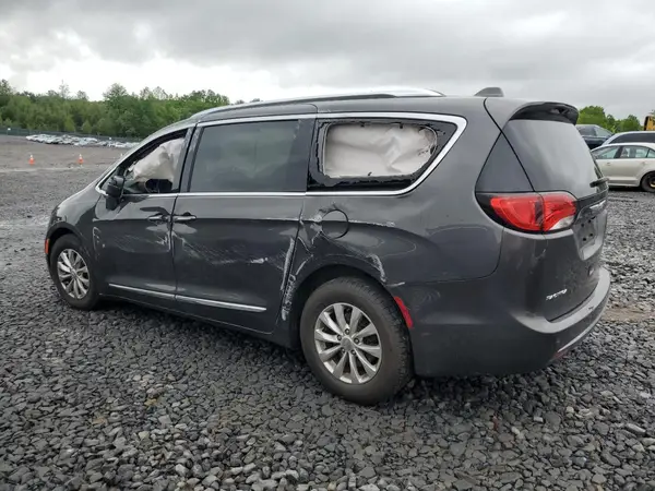2C4RC1EG4JR121616 2018 CHRYSLER PACIFICA - Image 2