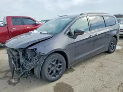 2C4RC1EG4JR227631 2018 CHRYSLER PACIFICA