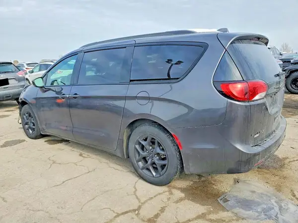 2C4RC1EG4JR227631 2018 CHRYSLER PACIFICA - Image 2