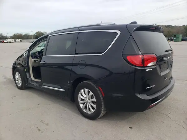 2C4RC1EG4JR252304 2018 CHRYSLER PACIFICA - Image 2