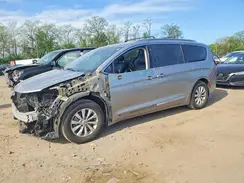 2C4RC1EG4JR257776 2018 CHRYSLER PACIFICA