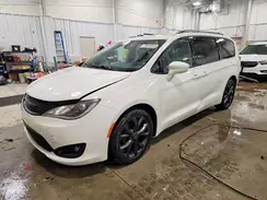 2C4RC1EG4JR260998 2018 CHRYSLER PACIFICA