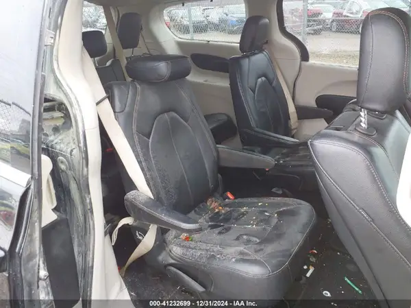 2C4RC1EG4JR271466 2018 CHRYSLER PACIFICA - Image 8