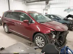 2C4RC1EG4JR306491 2018 CHRYSLER PACIFICA