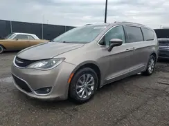 2C4RC1EG4JR316776 2018 CHRYSLER PACIFICA