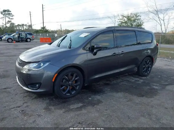 2C4RC1EG4KR507888 2019 CHRYSLER PACIFICA - Image 2
