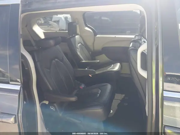 2C4RC1EG4KR577083 2019 CHRYSLER PACIFICA - Image 8
