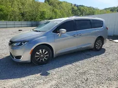 2C4RC1EG4KR597995 2019 CHRYSLER PACIFICA