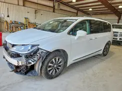2C4RC1EG4KR604069 2019 CHRYSLER PACIFICA