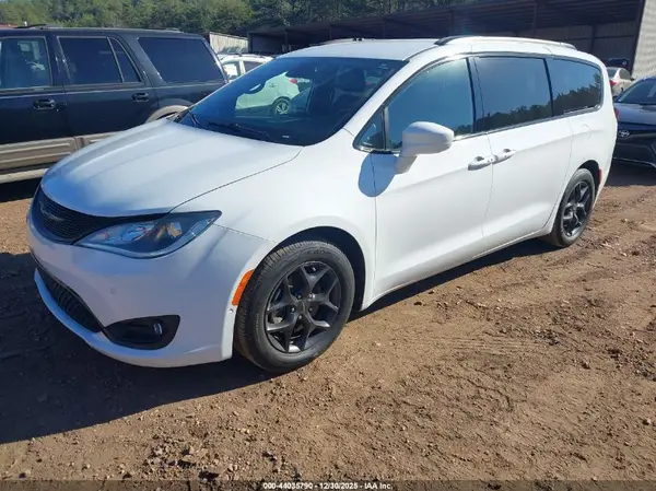 2C4RC1EG4KR617677 2019 CHRYSLER PACIFICA - Image 2
