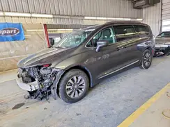 2C4RC1EG4KR629652 2019 CHRYSLER PACIFICA
