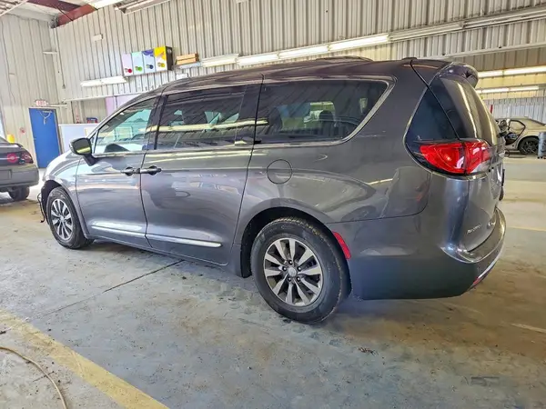 2C4RC1EG4KR629652 2019 CHRYSLER PACIFICA - Image 2