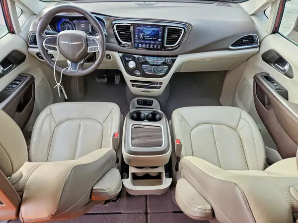 2C4RC1EG4KR715169 2019 CHRYSLER PACIFICA - Image 8