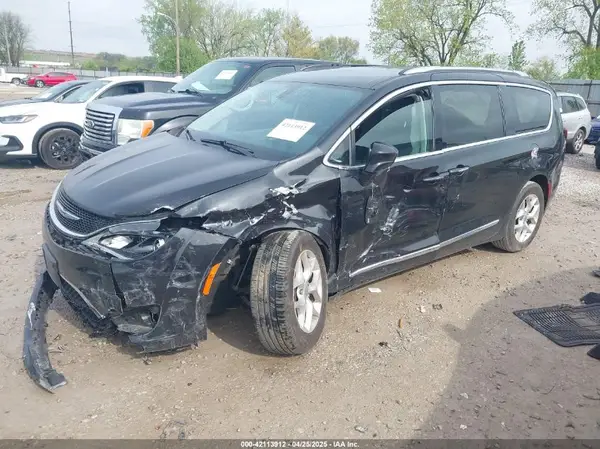 2C4RC1EG4LR108013 2020 CHRYSLER PACIFICA - Image 2