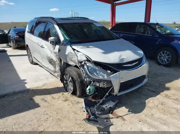 2C4RC1EG4LR110425 2020 CHRYSLER PACIFICA - Image 1