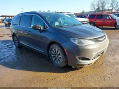 2C4RC1EG4LR127015 2020 CHRYSLER PACIFICA