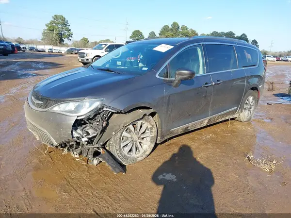 2C4RC1EG4LR127015 2020 CHRYSLER PACIFICA - Image 2