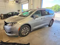 2C4RC1EG4LR137978 2020 CHRYSLER PACIFICA