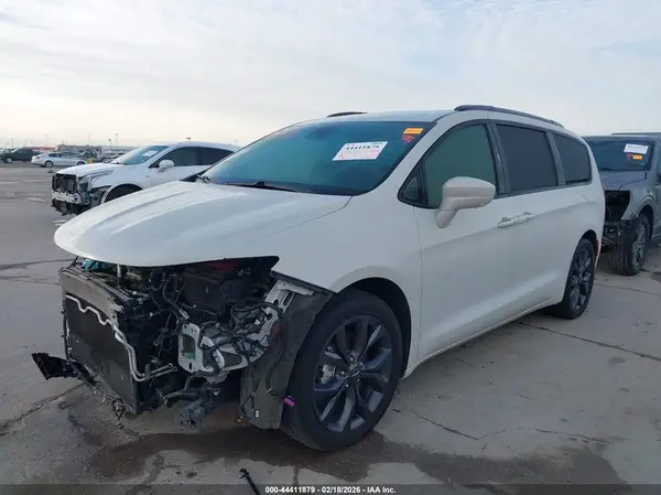2C4RC1EG4LR149404 2020 CHRYSLER PACIFICA - Image 2