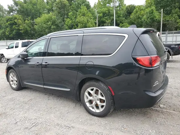 2C4RC1EG5HR500957 2017 CHRYSLER PACIFICA - Image 2
