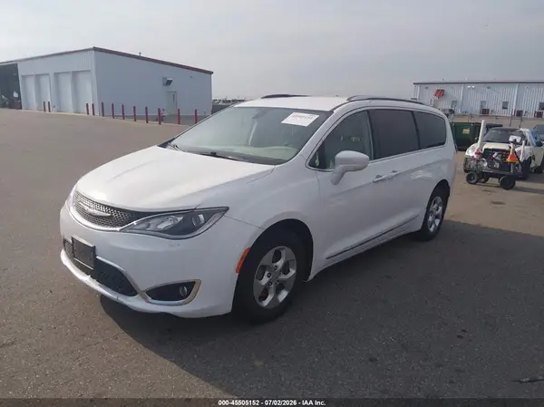 2C4RC1EG5HR510517 2017 CHRYSLER PACIFICA - Image 2