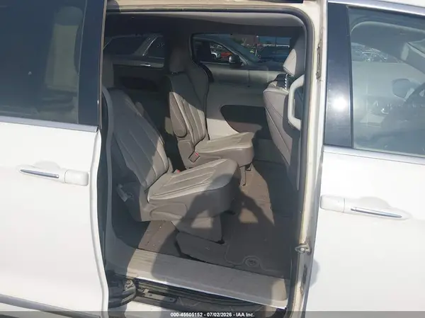 2C4RC1EG5HR510517 2017 CHRYSLER PACIFICA - Image 8