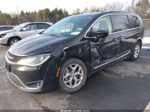 2C4RC1EG5HR518682 2017 CHRYSLER PACIFICA - Image 2