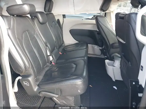 2C4RC1EG5HR518682 2017 CHRYSLER PACIFICA - Image 8