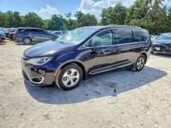 2C4RC1EG5HR525583 2017 CHRYSLER PACIFICA