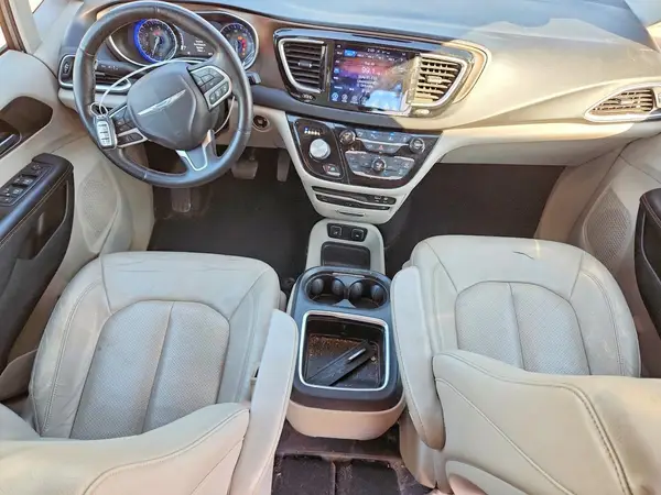 2C4RC1EG5HR537815 2017 CHRYSLER PACIFICA - Image 8