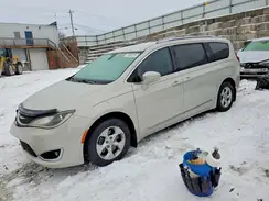 2C4RC1EG5HR555828 2017 CHRYSLER PACIFICA