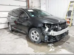 2C4RC1EG5HR570099 2017 CHRYSLER PACIFICA