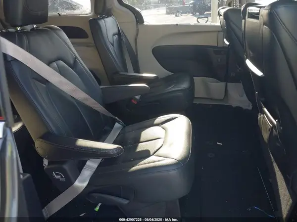 2C4RC1EG5HR579059 2017 CHRYSLER PACIFICA - Image 8