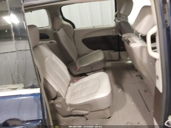 2C4RC1EG5HR599487 2017 CHRYSLER PACIFICA - Image 8
