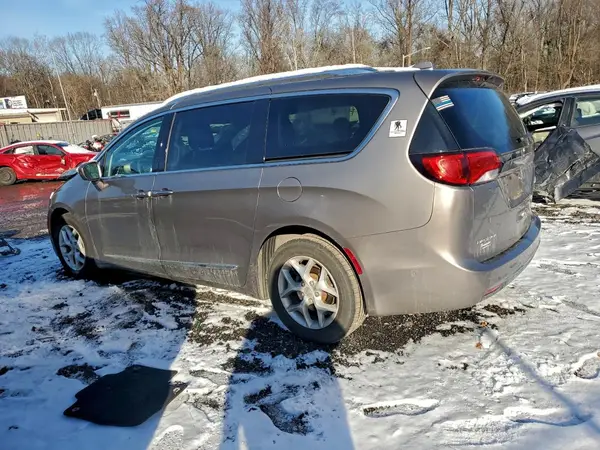 2C4RC1EG5HR616451 2017 CHRYSLER PACIFICA - Image 2