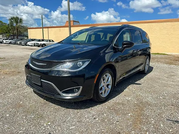 2C4RC1EG5HR622752 2017 CHRYSLER PACIFICA - Image 2