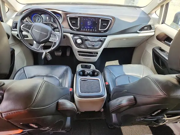 2C4RC1EG5HR634898 2017 CHRYSLER PACIFICA - Image 8