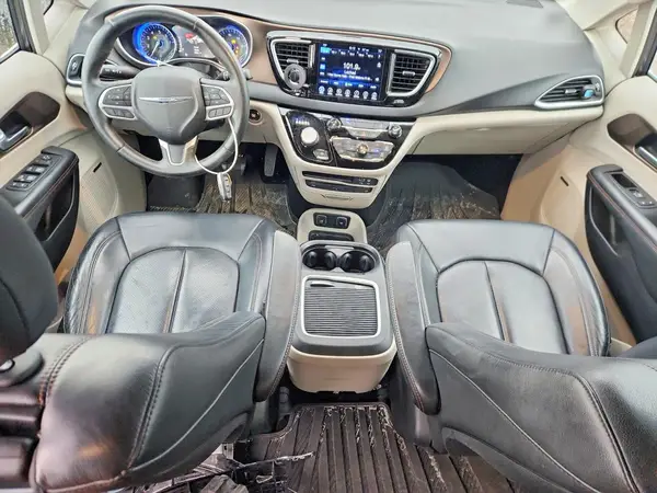 2C4RC1EG5HR637851 2017 CHRYSLER PACIFICA - Image 8