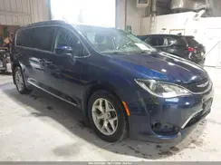 2C4RC1EG5HR653810 2017 CHRYSLER PACIFICA