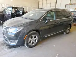 2C4RC1EG5HR678058 2017 CHRYSLER PACIFICA