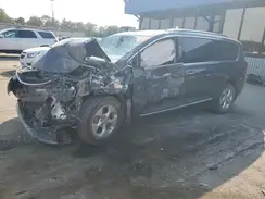2C4RC1EG5HR679369 2017 CHRYSLER PACIFICA