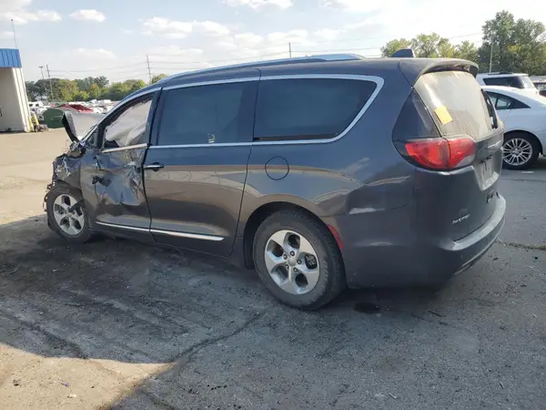 2C4RC1EG5HR679369 2017 CHRYSLER PACIFICA - Image 2