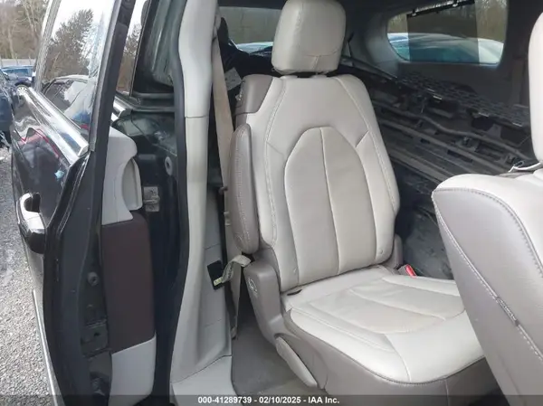 2C4RC1EG5HR721510 2017 CHRYSLER PACIFICA - Image 8