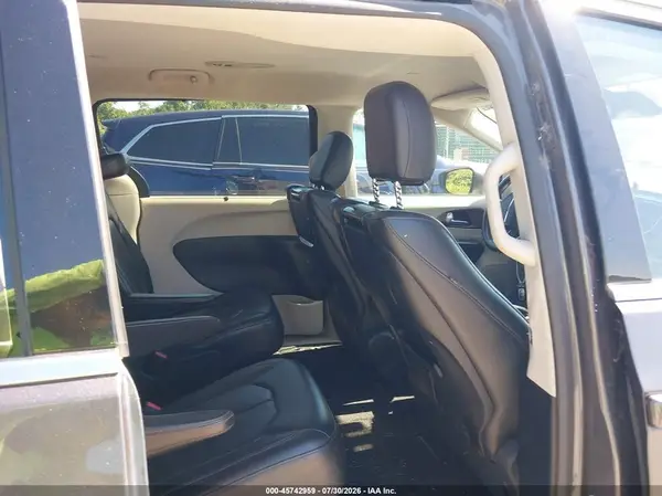 2C4RC1EG5HR727386 2017 CHRYSLER PACIFICA - Image 8