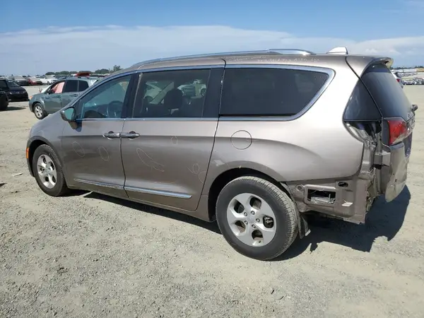 2C4RC1EG5HR729851 2017 CHRYSLER PACIFICA - Image 2