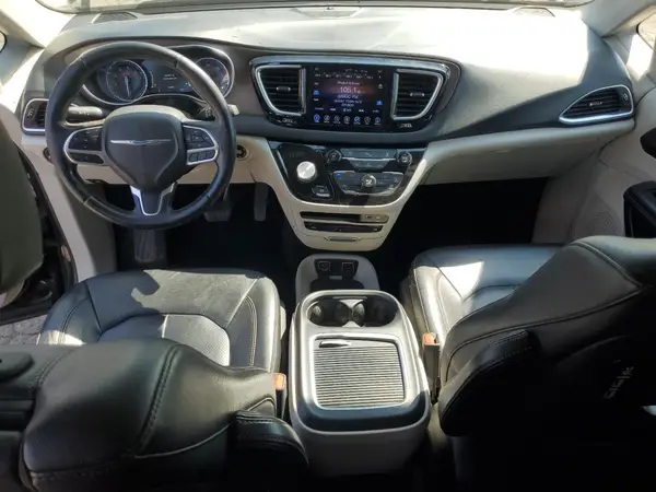 2C4RC1EG5HR743913 2017 CHRYSLER PACIFICA - Image 8
