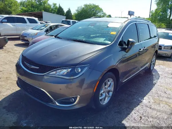 2C4RC1EG5HR752627 2017 CHRYSLER PACIFICA - Image 2