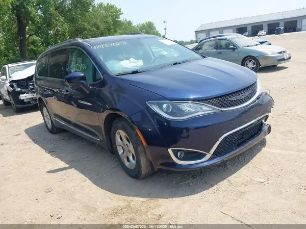 2C4RC1EG5HR754622 2017 CHRYSLER PACIFICA - Image 1