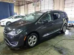 2C4RC1EG5HR756886 2017 CHRYSLER PACIFICA